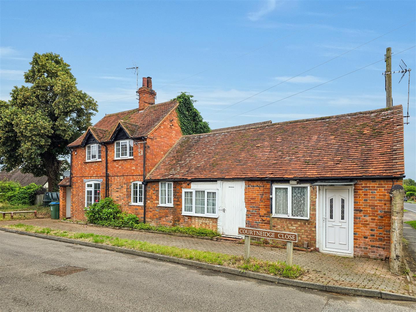 High Street South, Stewkley